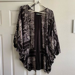 Kimchi Blue Floral Kimono